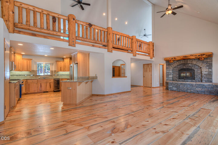 Property Photo:  17879 Kodiak Lane  OR 97707 
