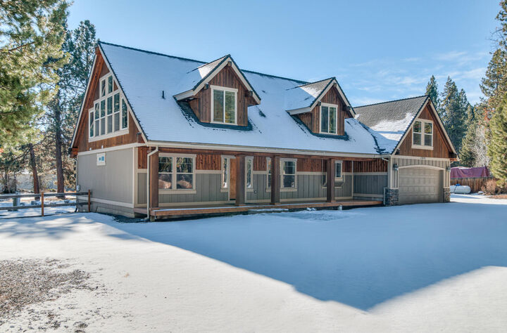 Property Photo:  17879 Kodiak Lane  OR 97707 