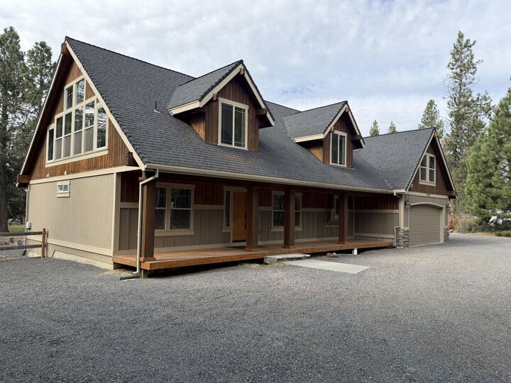 Property Photo:  17879 Kodiak Lane  OR 97707 