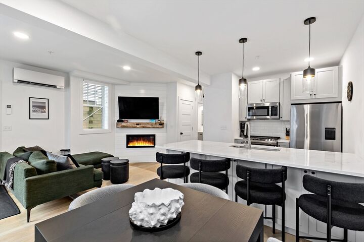 Property Photo:  286 Bradford St A5  MA 02657 