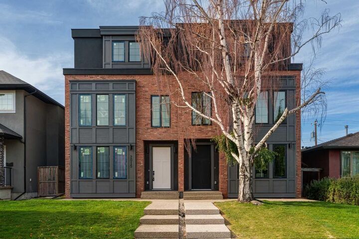 Property Photo:  2015 34 Street SW  AB T3E 2V9 