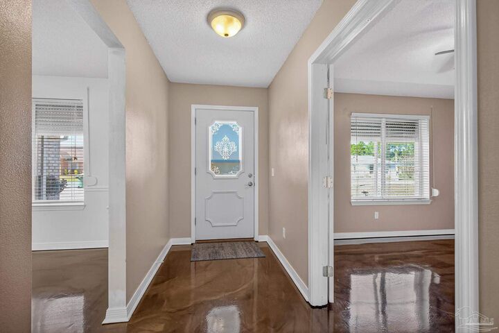 Property Photo:  2212 Blue Lake Dr  FL 32506 