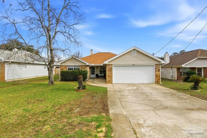 Property Photo:  477 Cascabellas St  FL 32569 