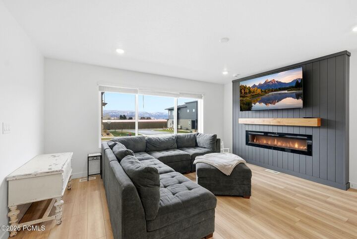 Property Photo:  2063 S 920 E  UT 84032 