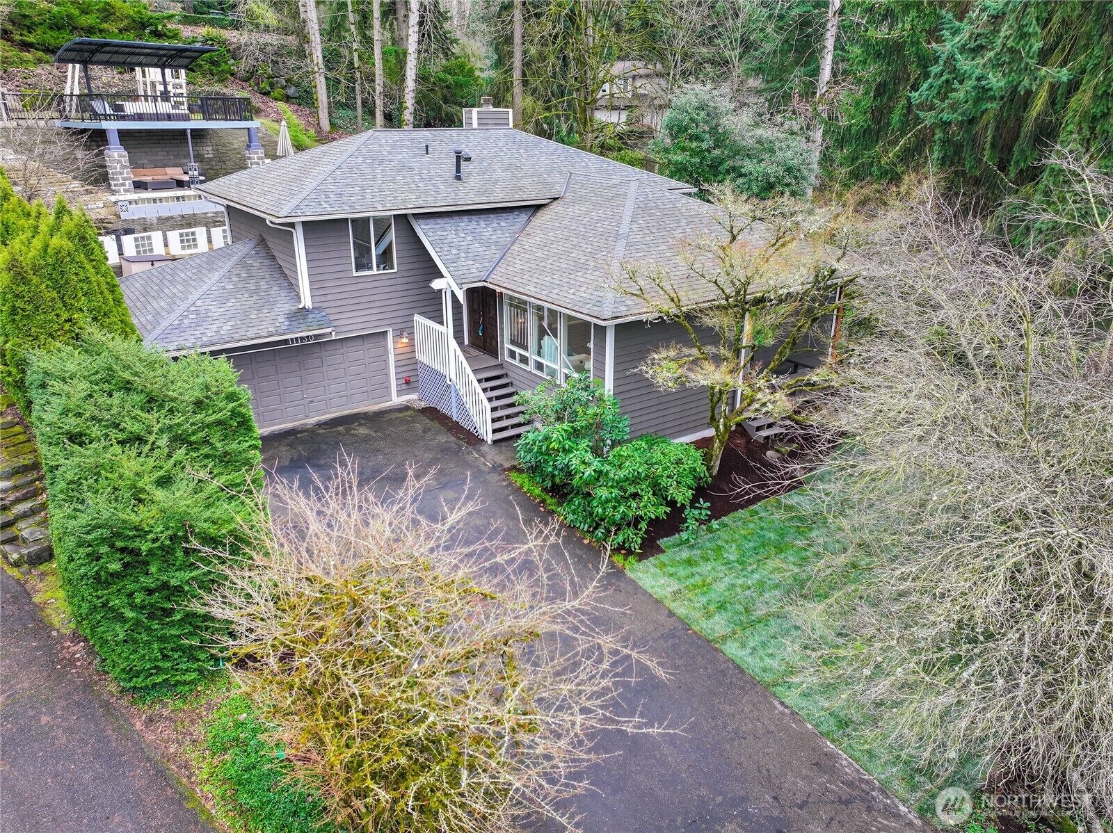 Property Photo: 11130 NE 37th Court WA 98004