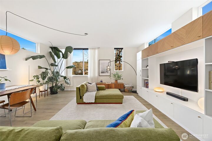 Property Photo:  5021  Delridge Way SW  WA 98106 