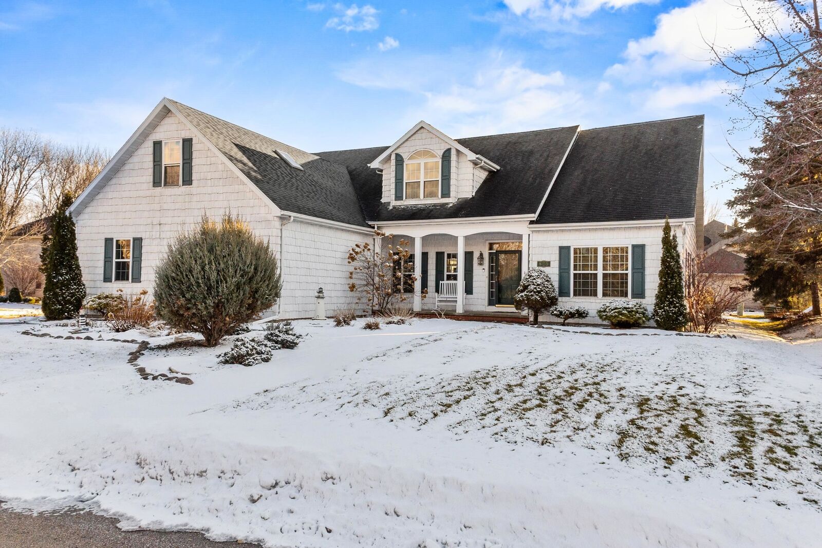 Property Photo: 825 Yorkshire Road WI 54956