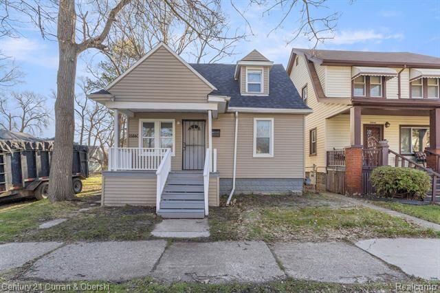 Property Photo:  15840 Dexter Avenue  MI 48238 