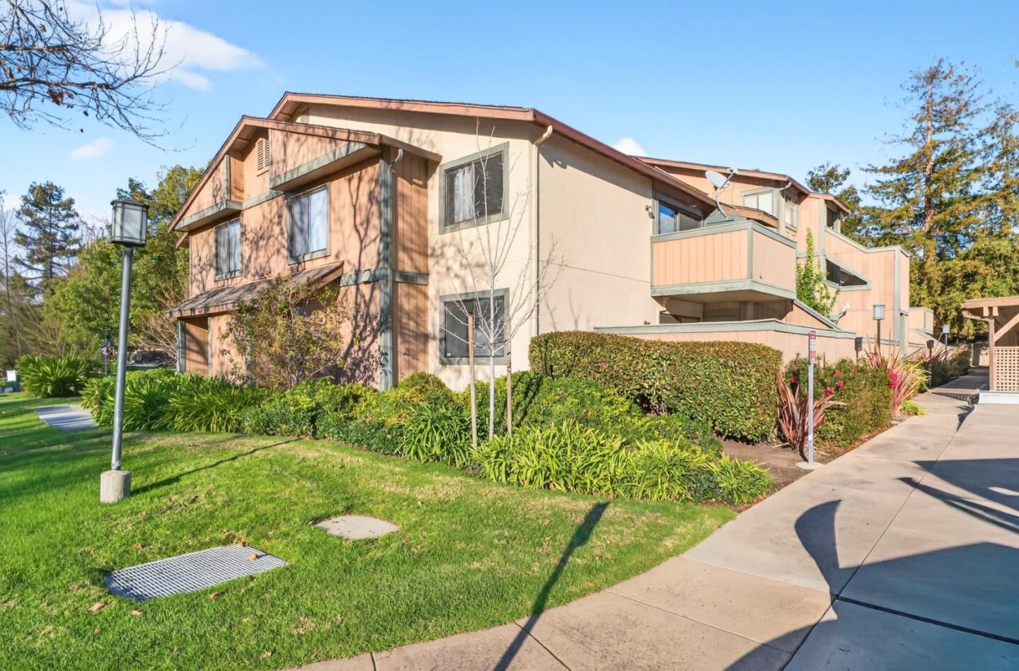 Property Photo: 286 Hackamore Common CA 94539