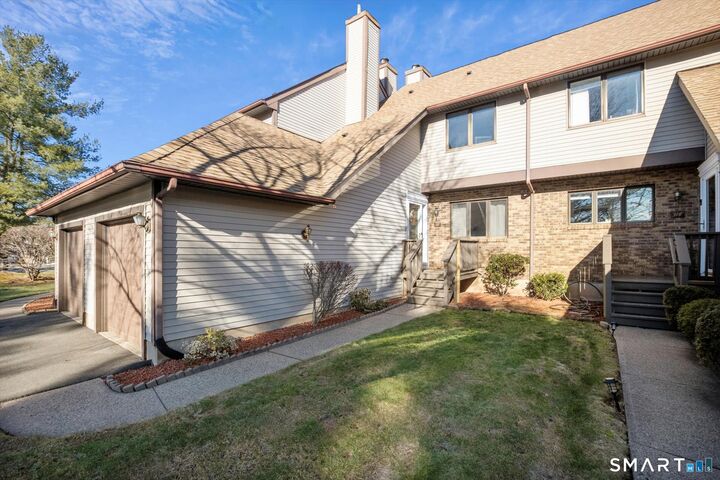 Property Photo:  312 Foxboro Drive 312  CT 06111 