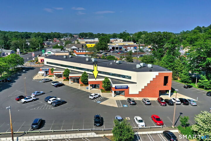 Property Photo:  236 Boston Post Road 2A  CT 06477 