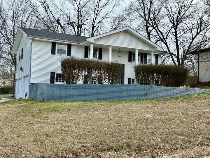 Property Photo:  708 S Main Street  MO 65781 