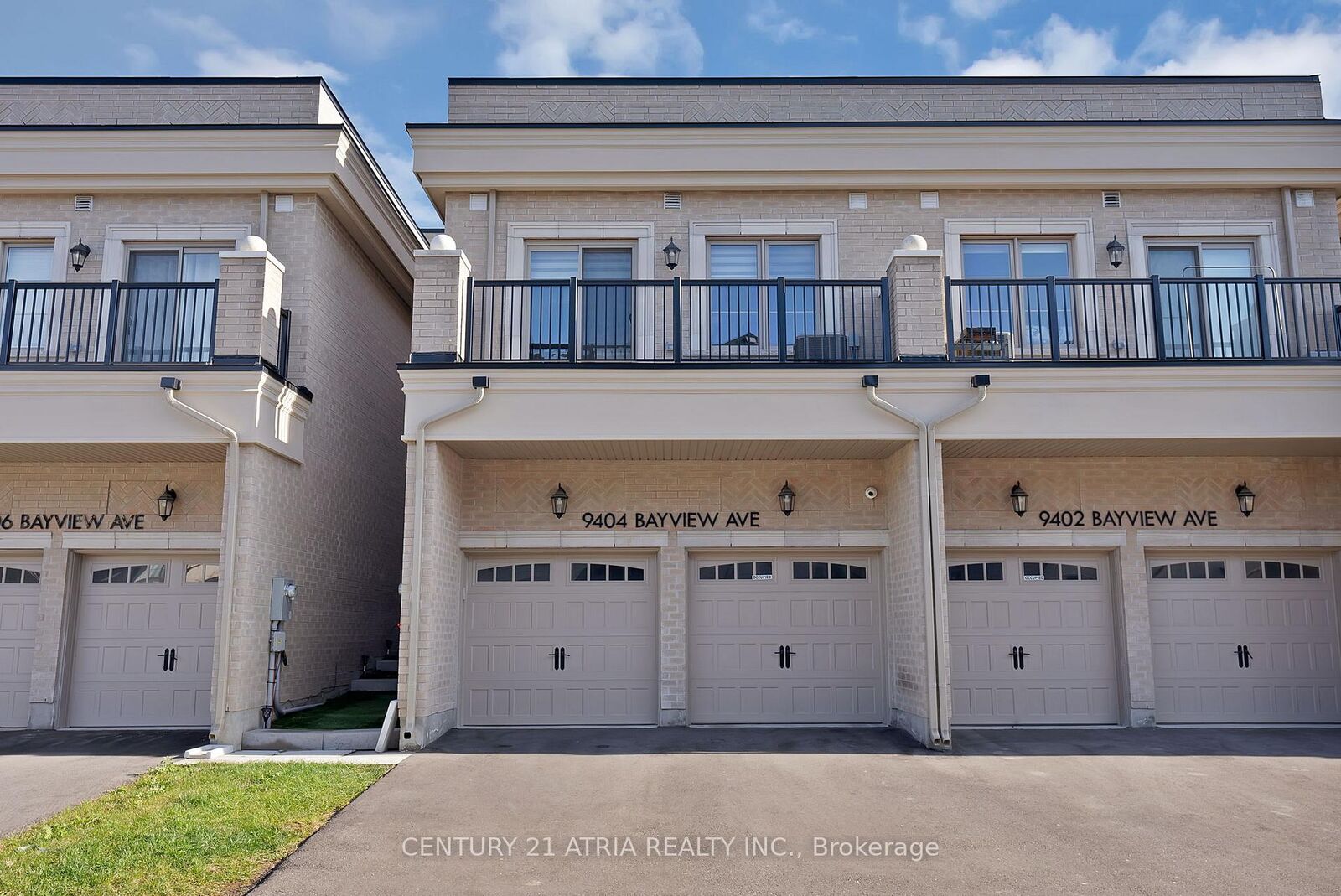 Property Photo:  9404 Bayview Avenue  ON L4C 4Z2 