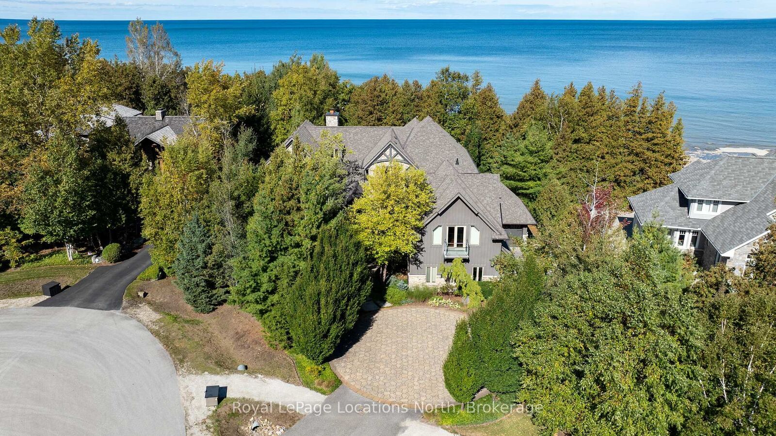 Property Photo: 115 Ellis Drive ON N0H 1J0