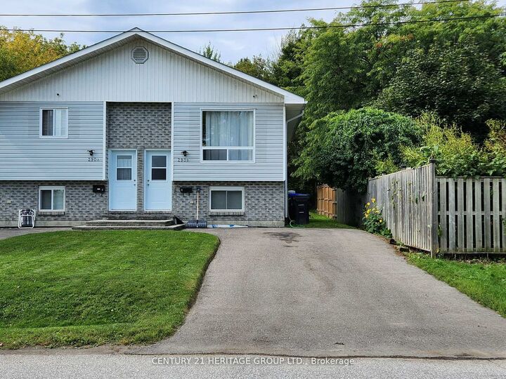 Property Photo:  290 George Street B  ON L4R 2W9 