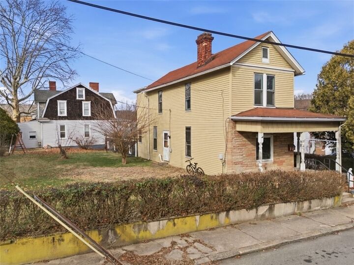 Property Photo:  420 Carson Street  PA 15063 