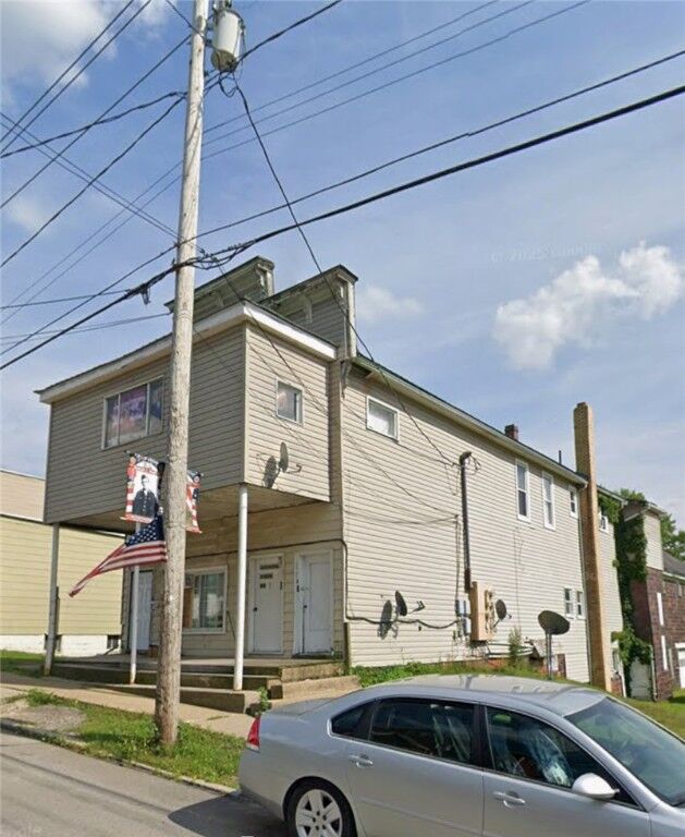 Property Photo:  630 W Main St  PA 16249 