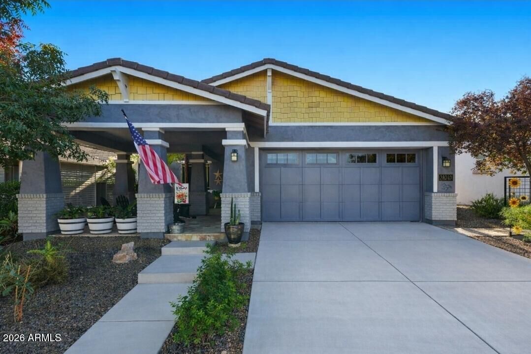 Property Photo:  20757 W Minnezona Avenue  AZ 85396 