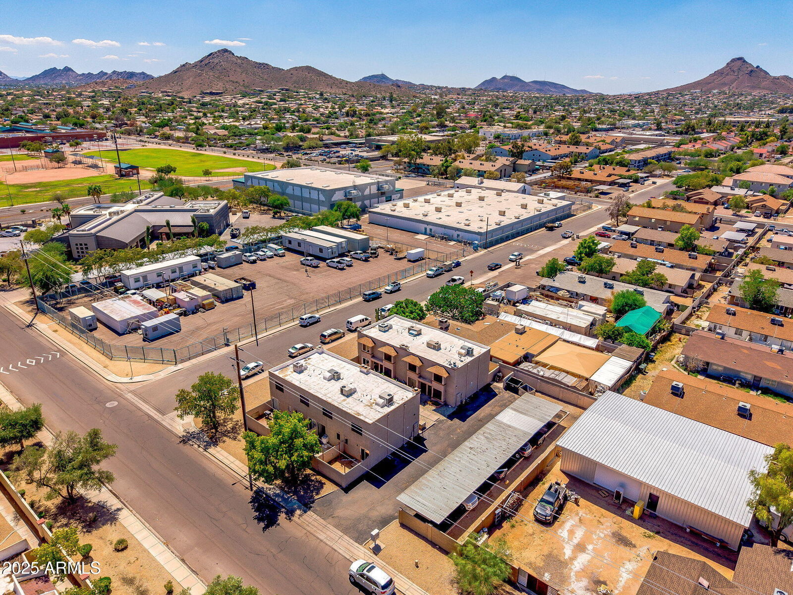 Property Photo:  3044 E Beck Lane  AZ 85032 