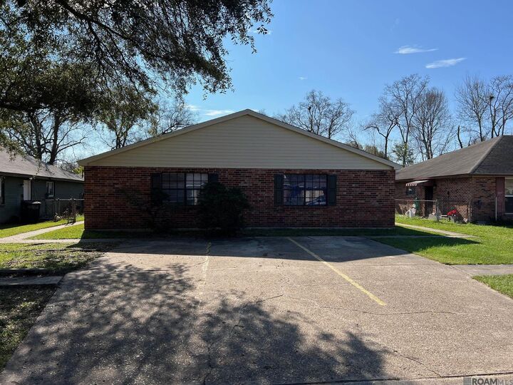 Property Photo:  12360-62 Robbie Ave  LA 70815 