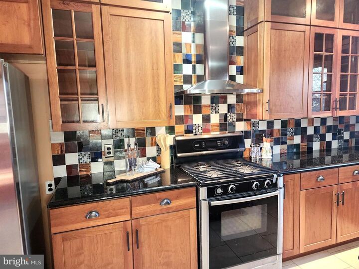 Property Photo:  110 Colonial  PA 19403 