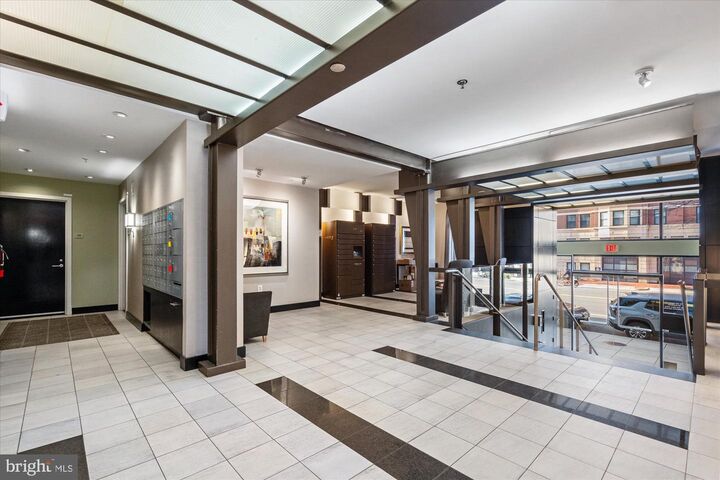 Property Photo:  1211 13th Street NW 404  DC 20005 