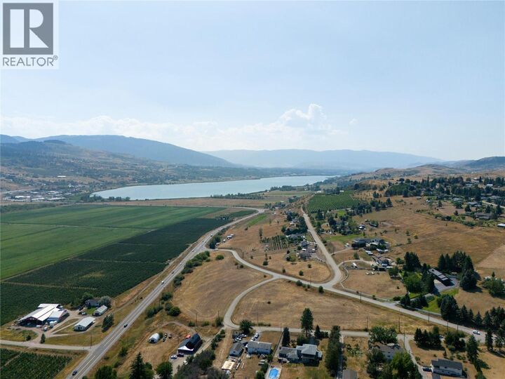 Property Photo:  230 Mendenhall Road  BC V1H 1X1 