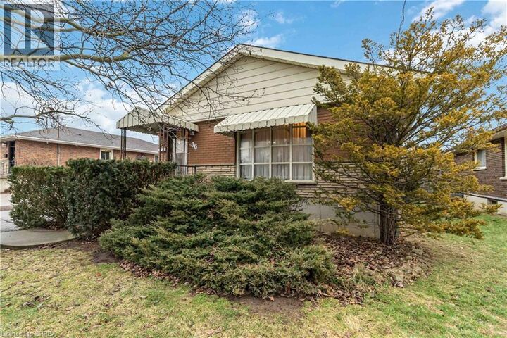 Property Photo:  16 Paris Road  ON N3R 1H7 