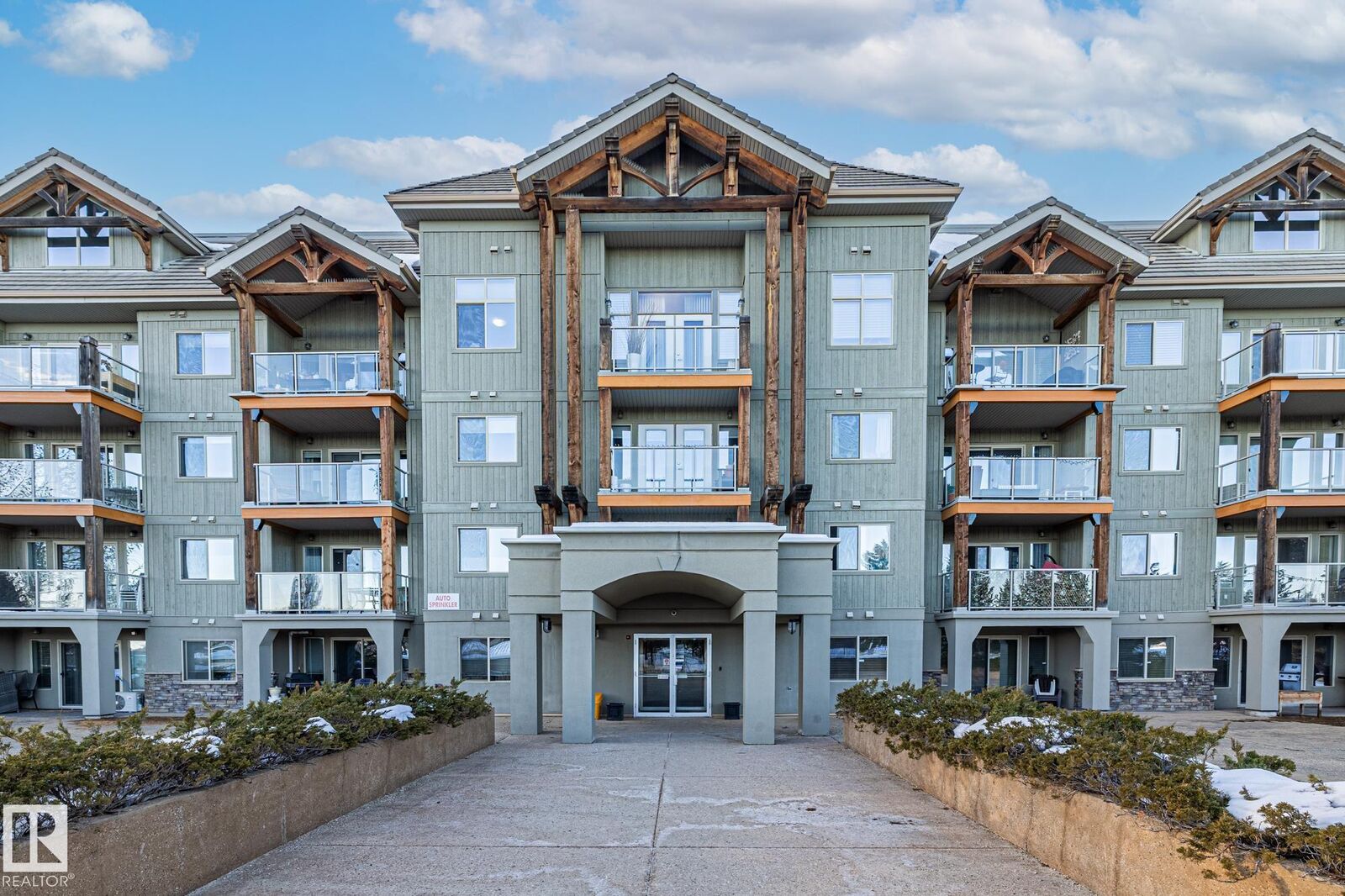 Property Photo:  278 Suder Greens Drive NW 120  AB T5T 6V6 