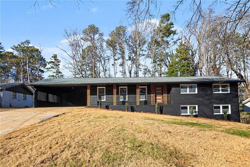 Property Photo: 570 Carlouetta Road SW GA 30126