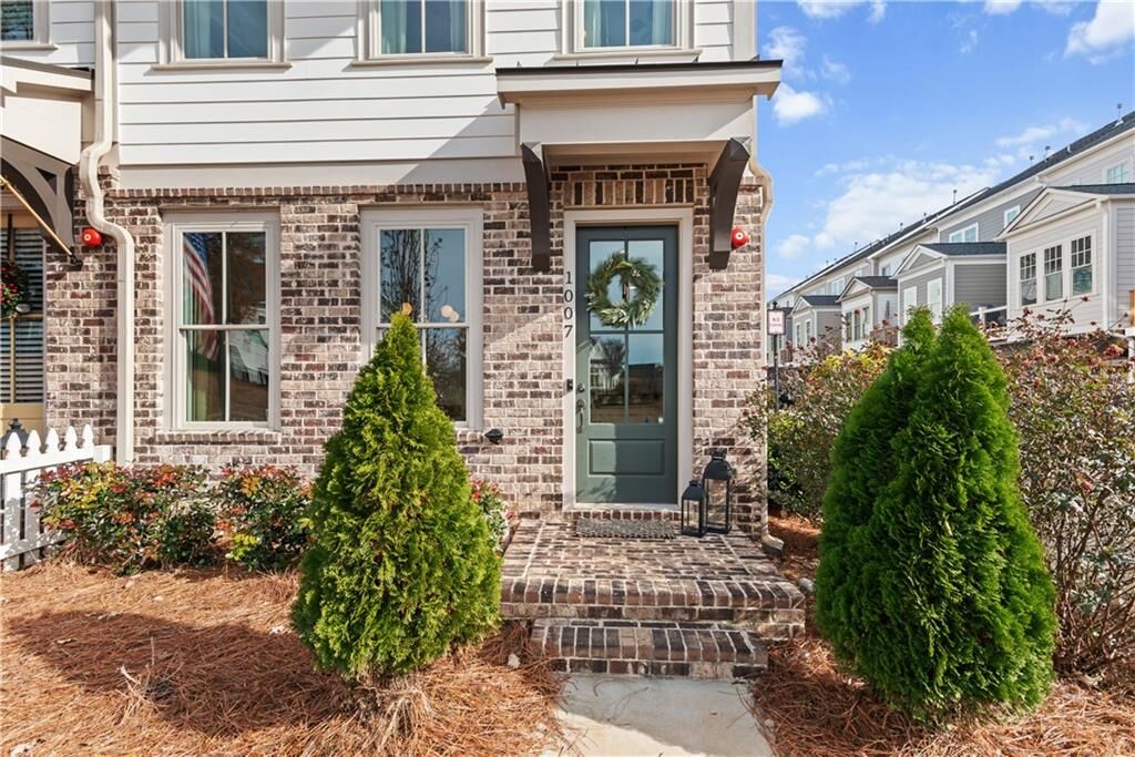 Property Photo:  1007 Croft Lane  GA 30188 