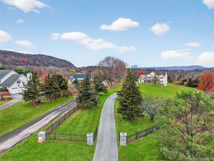 Property Photo:  128 Old Pawling Road  NY 12564 