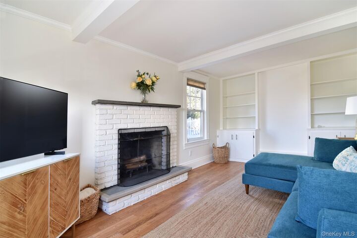 Property Photo:  8 Washington Place  NY 10591 