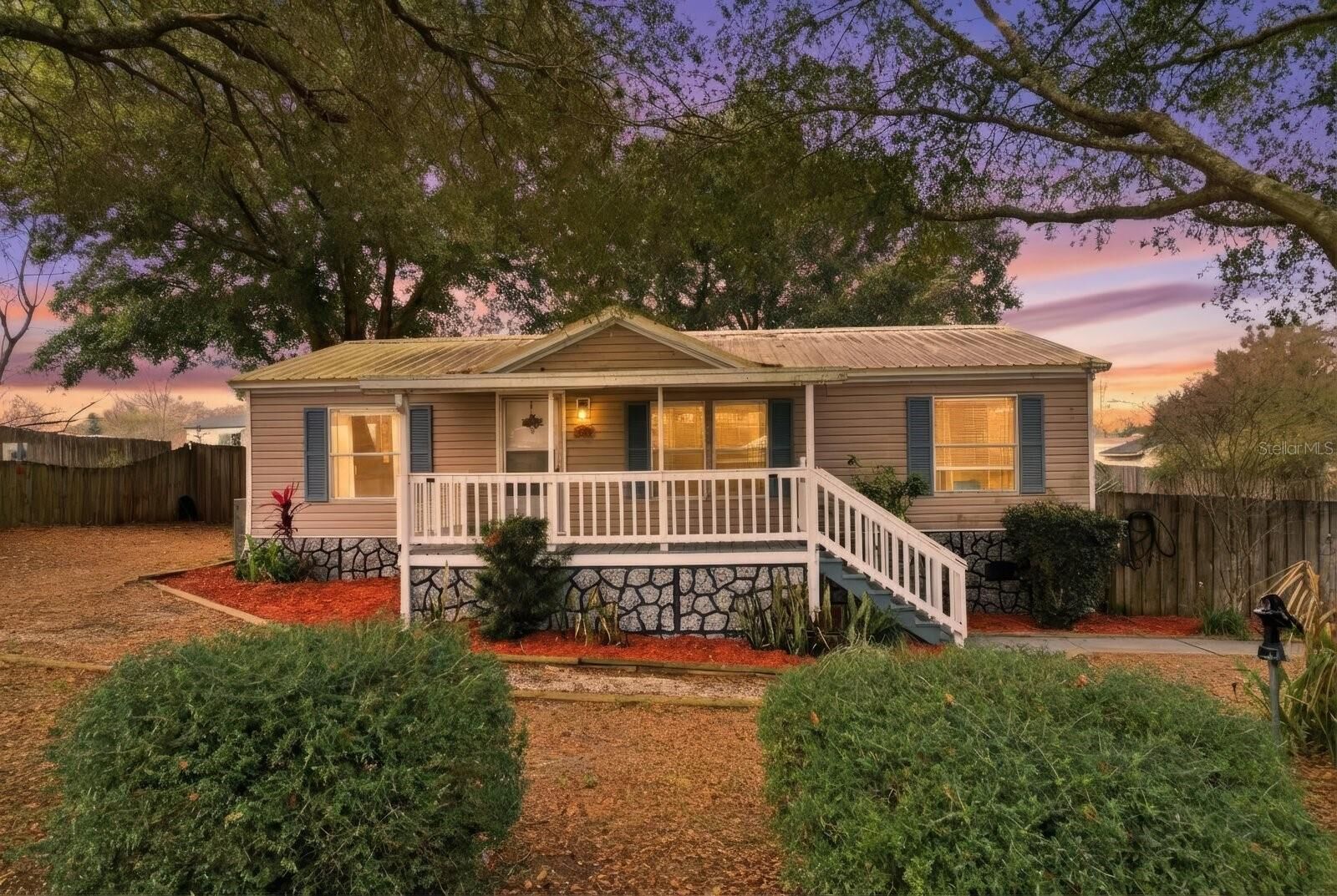 Property Photo: 14110 SE 63rd Avenue FL 34491