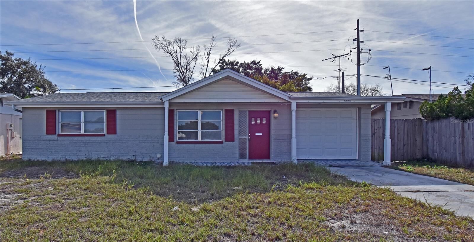 Property Photo:  7724 Coventry Drive  FL 34668 