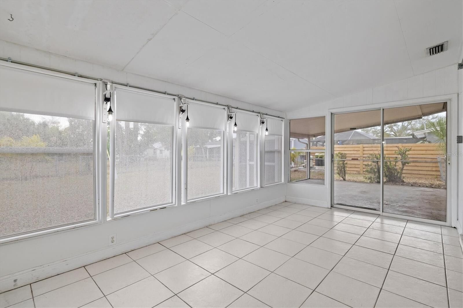 Property Photo:  116 Firenze Avenue E  FL 34285 