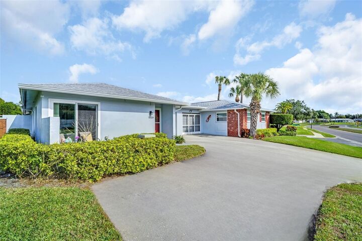 Property Photo:  1603 Whitebridge Drive D  FL 34684 
