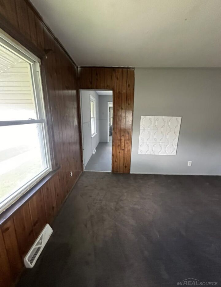 Property Photo:  17705 Longfellow St Street  MI 48066 