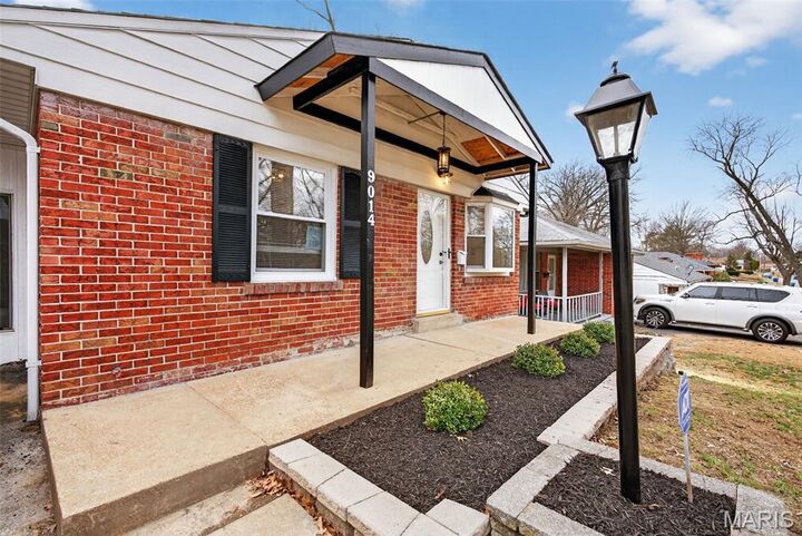 Property Photo:  9014 Tutwiler Avenue  MO 63134 