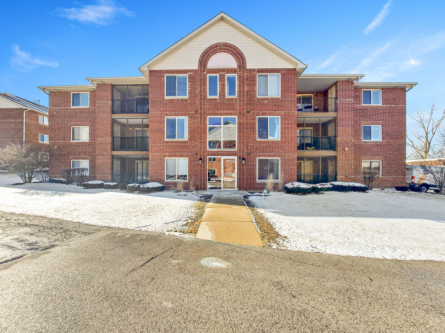 Property Photo: 6970 Heritage Circle 5-2A IL 60462