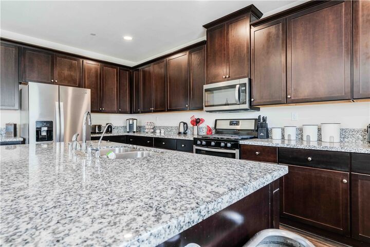 Property Photo: 24770 Quenada CA 92551