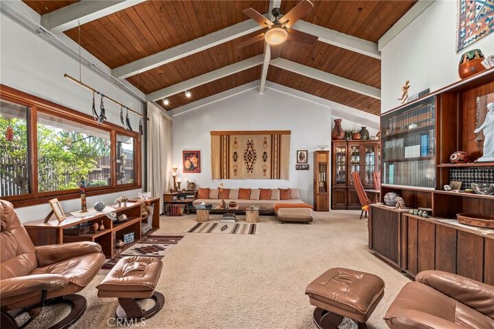 Property Photo:  627 W Pine Avenue  CA 90245 