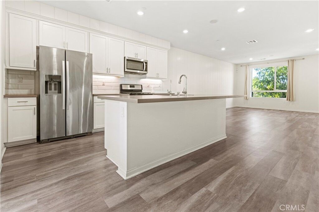 Property Photo:  1139 Orchard  CA 91722 