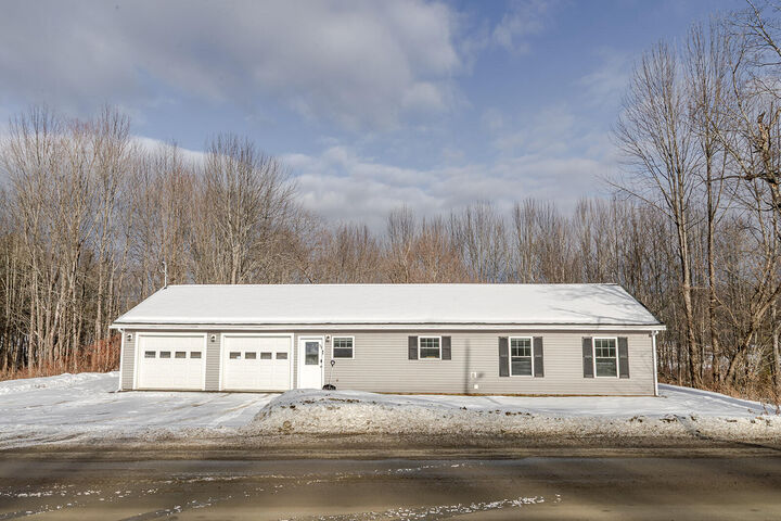 Property Photo:  508 Essex Street  ME 04426 