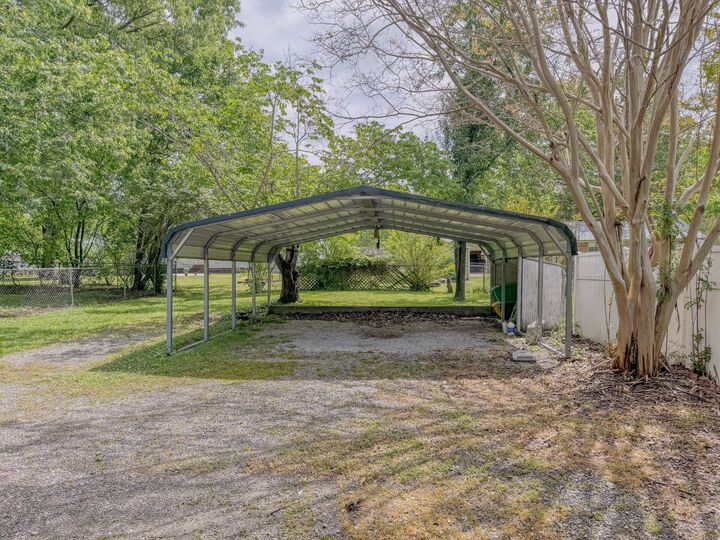 Property Photo: 106 Larkway Dr TN 37388