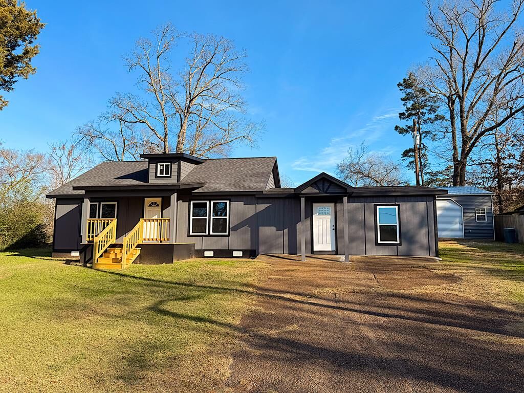 Property Photo:  435 Cr 507  TX 75961 