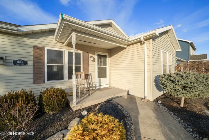 Property Photo:  1898 Baker Way # 18  OH 45840 