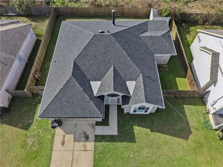 Property Photo: 5040 Good Drive LA 70127