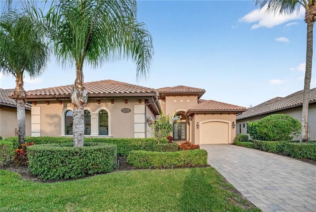 Property Photo:  7255 Lantana Cir  FL 34119 