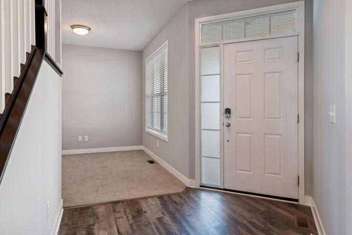 Property Photo:  1353 Chestnut Circle  MN 55315 